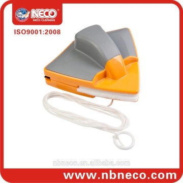 Permanent magnet AINiCo Window Cleaner