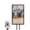 Projection Screens Live Streaming Monitor