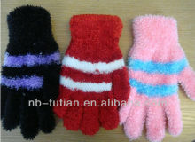 childs striped feather yarn glove