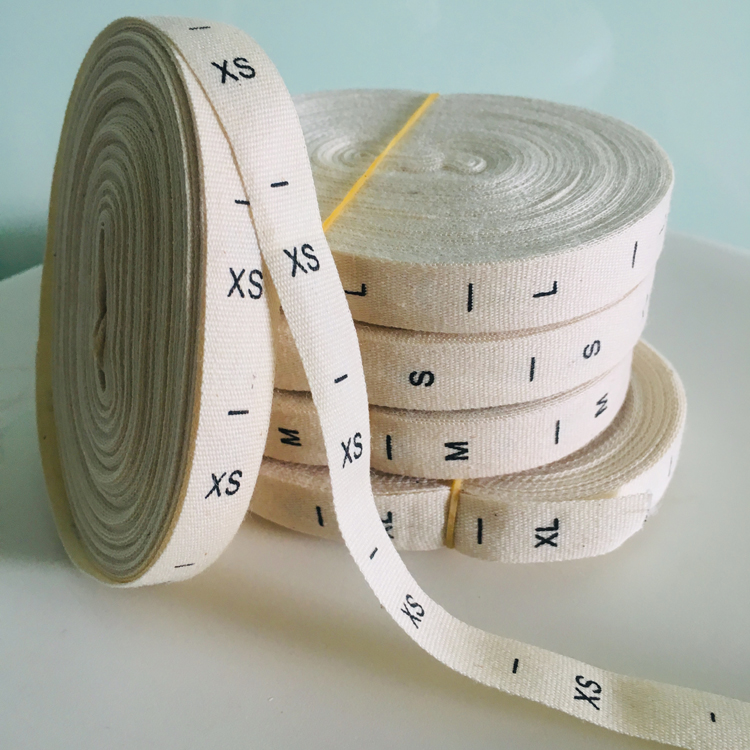 Wholesale In Stock Standard Cotton Size Labels for Clothing