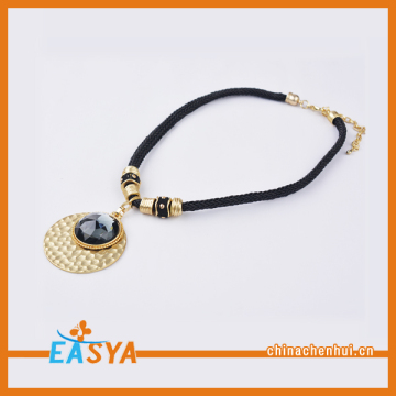 Fashion Natural Amber Pendant Necklace