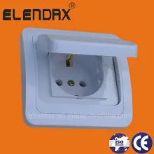 Europe 10/16A Waterproof Wall Socket with Cover F2510