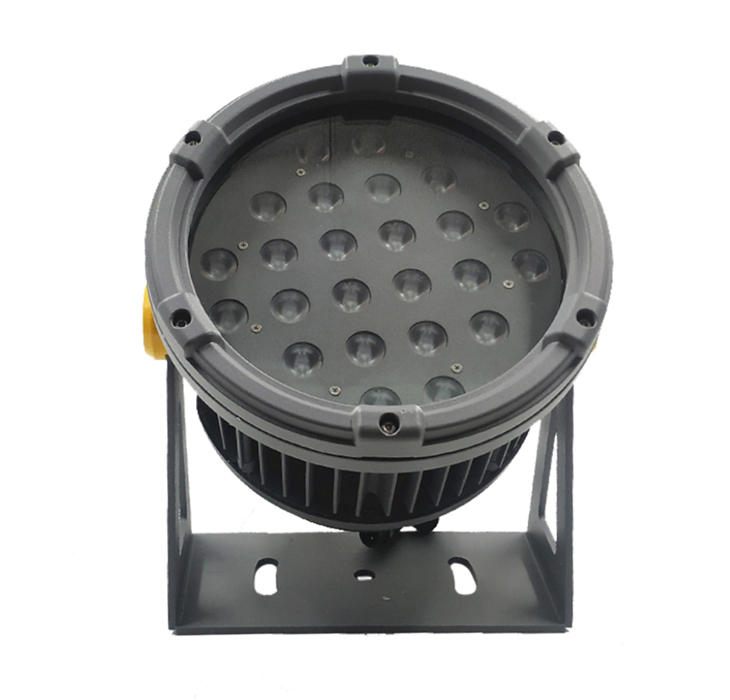 Outdoor flood lights with strong heat dissipation