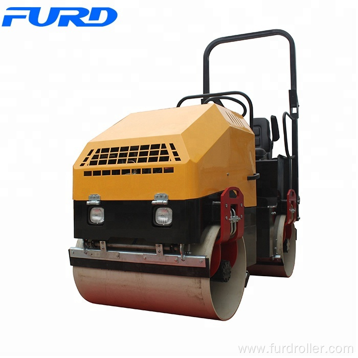 2 ton water cooled three cylinder diesel vibratory road roller compactor(FYL-900)