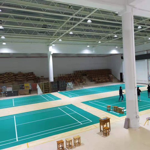 sol sportif terrain de badminton