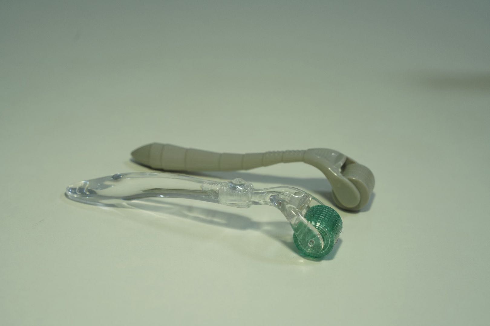 Tek kullanımlık steril cilt silindiri iğnesi Disposable sterile skin roller needle