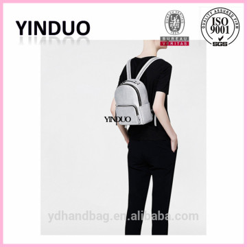 China Custom Women Leather Backpack Manufacturers