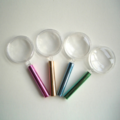 plastic magnifying glasses