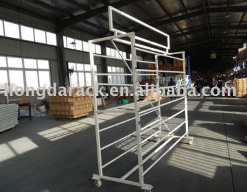 Carpet rack (metal display), Hot!