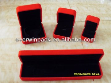 plastic earring boxes