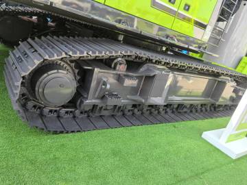 Direct Rubber Track Base: Steel or Rubber Options