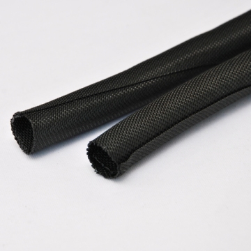 Self closing cable sleeve