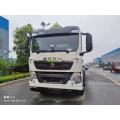 Sinotruk howo diesel oil transport capacity fuel tanker