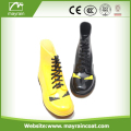 Botas de lluvia de PVC amarillo con zapato