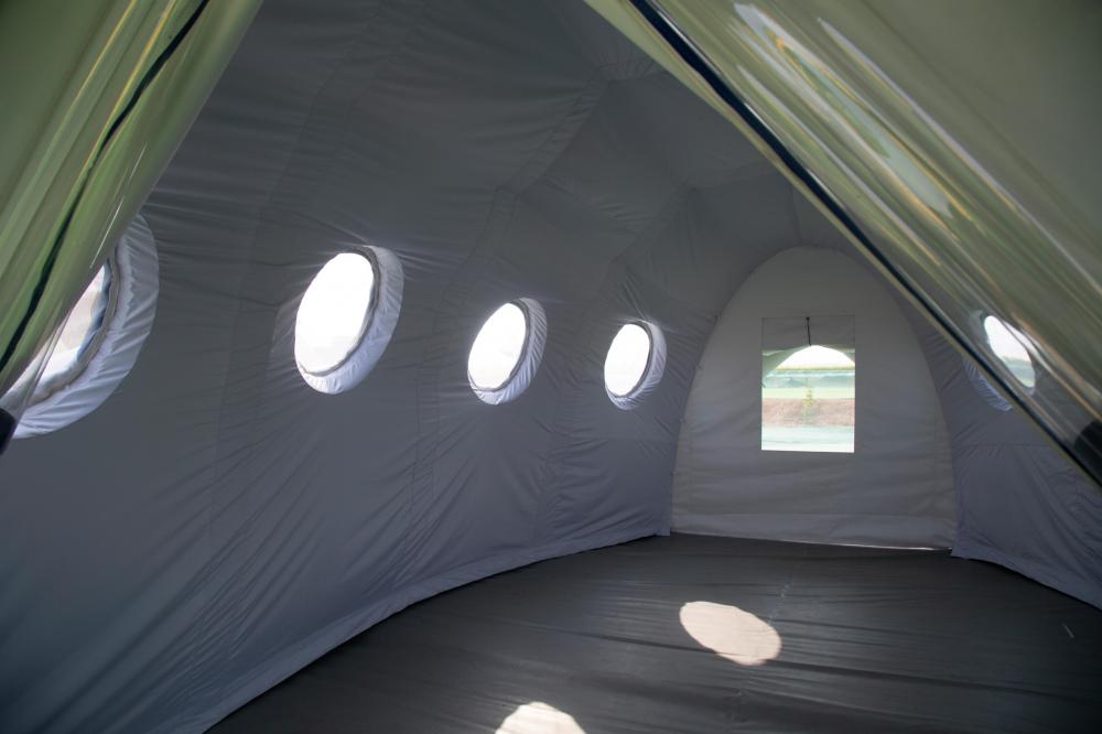 Khemah luaran kembung berbentuk kimpalan untuk pesta kecil