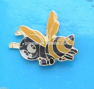 Bumble bee Cartoon honey bee - hat pin , lapel pin , tie tac , hatpin GIFT BOXED1