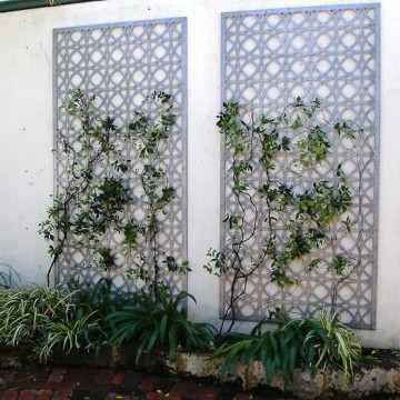 Decorative metal screen