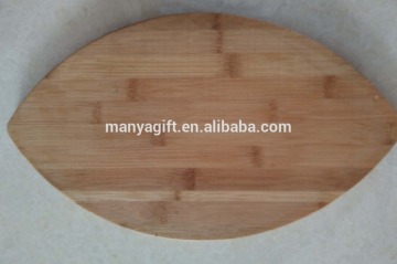 Pepper Oval Shape Bamboo Cutting Board
