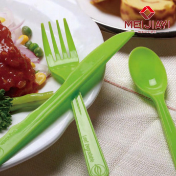 Food and tableware set