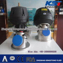Pneumatic diaphragm valve with plasticl actuator