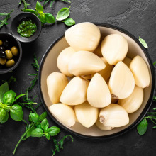 High quality peeled garlic for making minced garlic