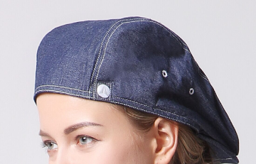 Denim cotton beret with woven label