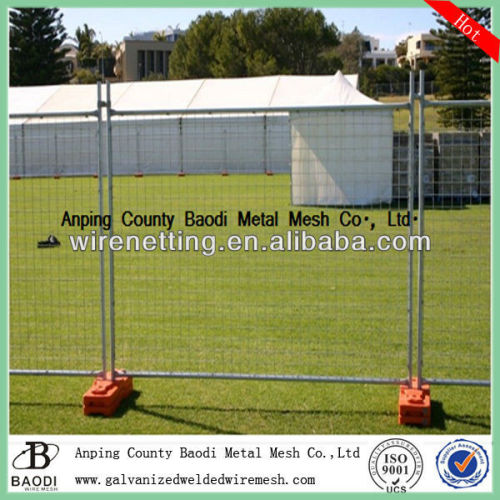 removable hdg welded wire rubber base temporary fence