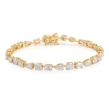 Elegant 18K Round Pear Emeralds Lab-Grown Diamond Bracelet
