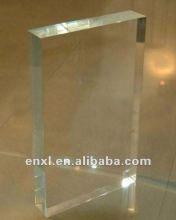 Solid extruded acrylic sheets