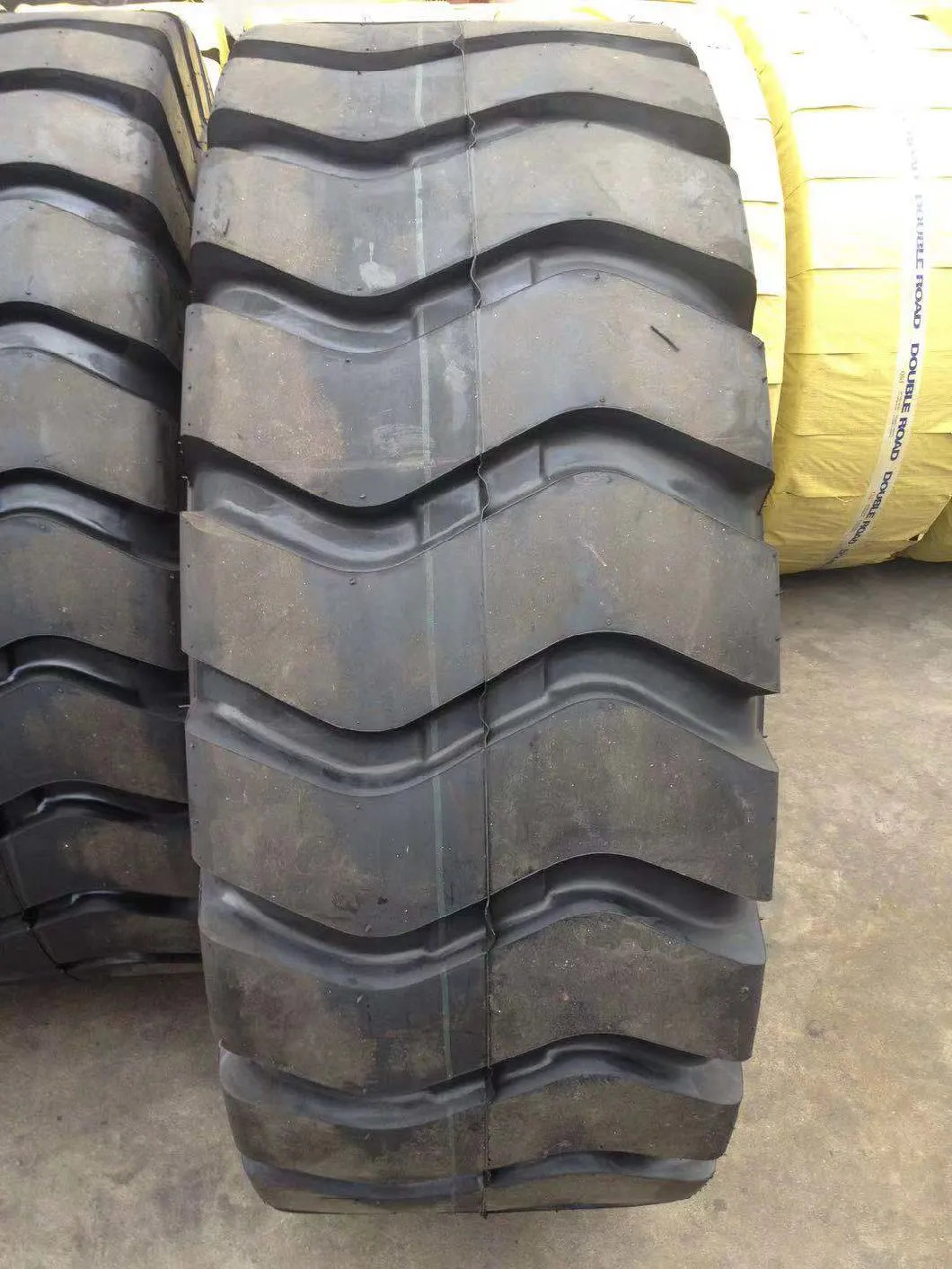 Sand Tyre 1400r20 1600r20 24r21 MTP Aeolus/ Boto/ Eced