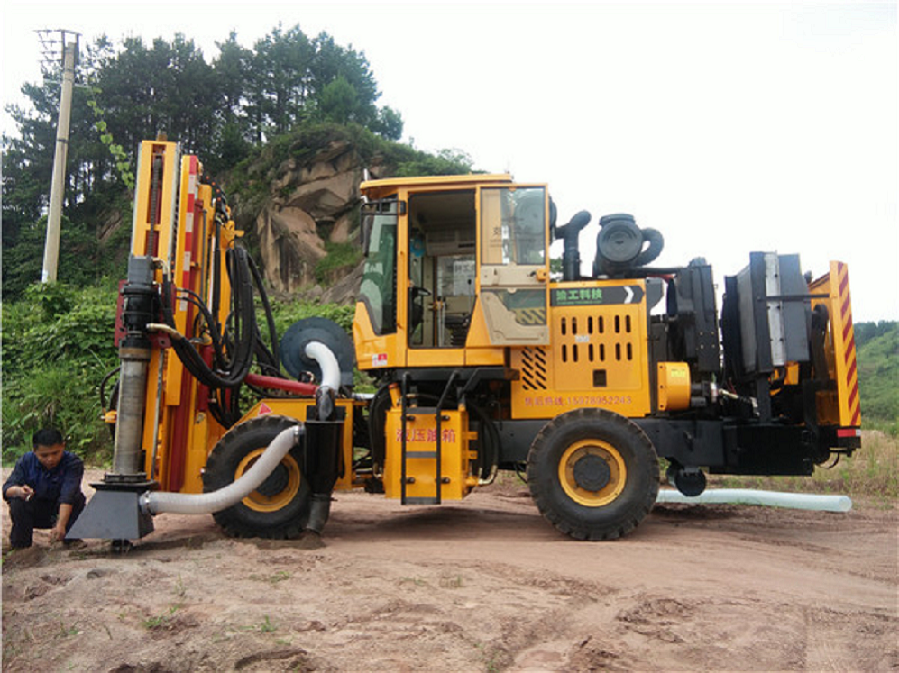 Wheel-type full hydraulic drilling All-in-one machine