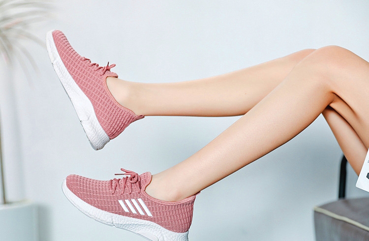 Latest Design For Woman Lady Sport Shoes Breathable Casual Sneaker New Hot Products On The Market Running Shoes