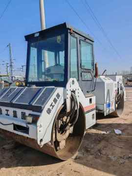 Used Road Roller for Efficient Paving