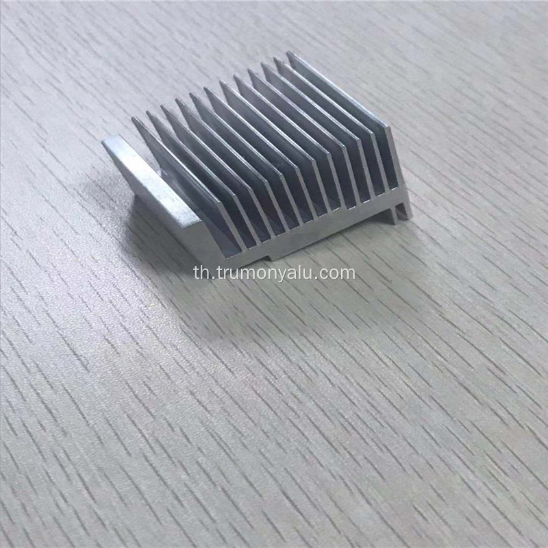 3003 Extrusion Aluminium heat sink สำหรับรถยนต์