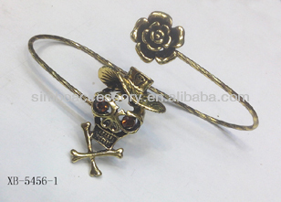 fashion metal crystal and acrylic rhinestones skull jewelry wire hand palm bangle bracelet