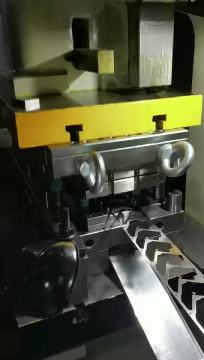 Progresive tool die for sheet metal fabrication service