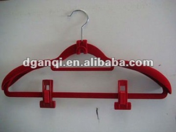 velvet shoulder pads hanger