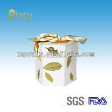 Decorative gift boxes with lids