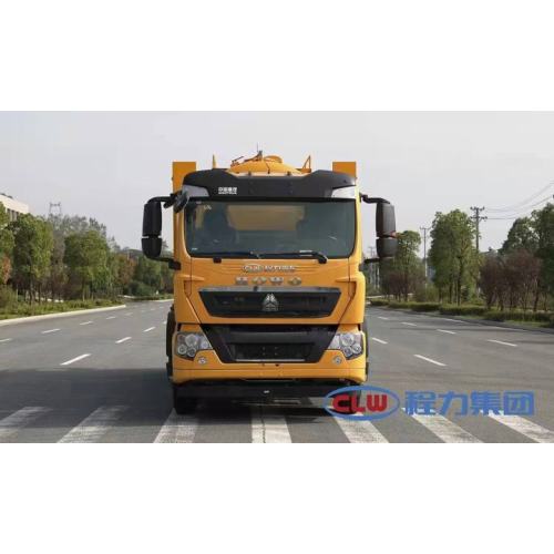 Sewage suction truck for environmental sanitation chengli