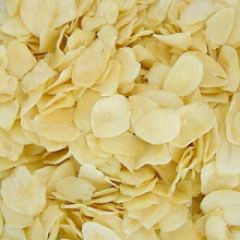 .Dehydrated garlic flake
