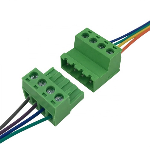 PlugGable 4-Pin-Stecker zu weiblicher Anschlussblock