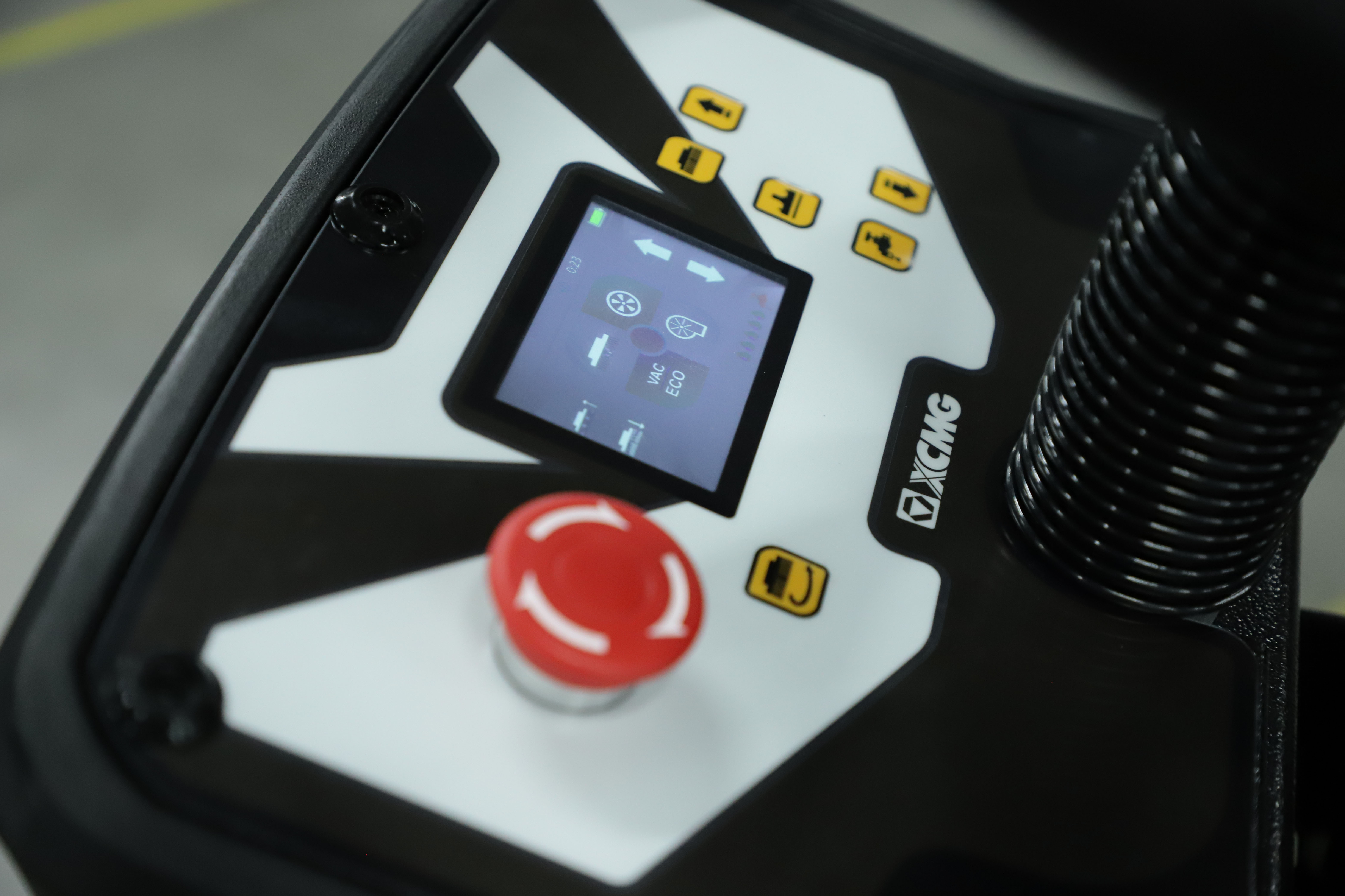 Palavro de piso industrial Industrial floor scrubber