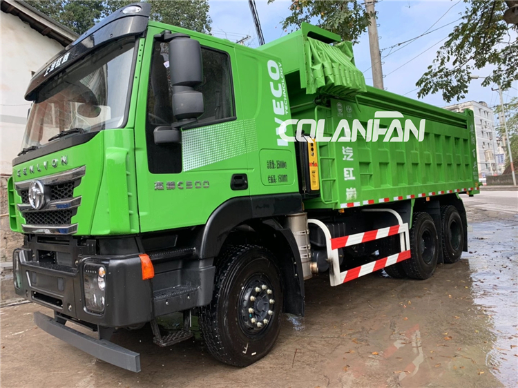 China 20 - 30 tons Tipper Truck 6x4 Hongyan Dump Truck Euro Truck for sale