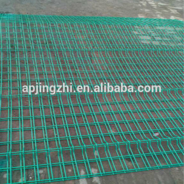 Welded wire fencing panels