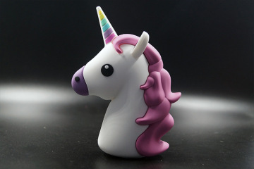 2017 Colorful wifi emoji cartoon quick charge smart universal power bank