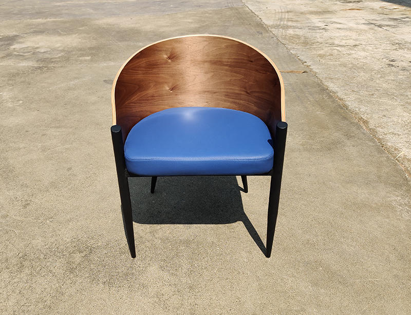 Good quality soft upholstery seat plywood dining chair with iron leg