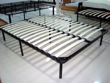 metal bed frame with wooden slats