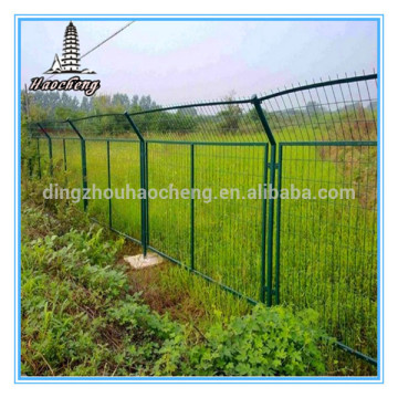 Steel wire net barbed wire pvc fence netting