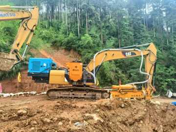 Reliable hydraulic stone splitting machine