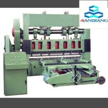 Expanded metal mesh making machine